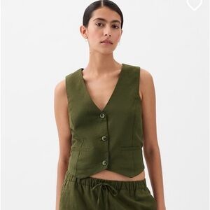 NWT Gap Button Down Vest olive Green Large Tall